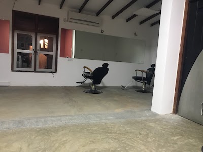 Photos of Salon Anoma