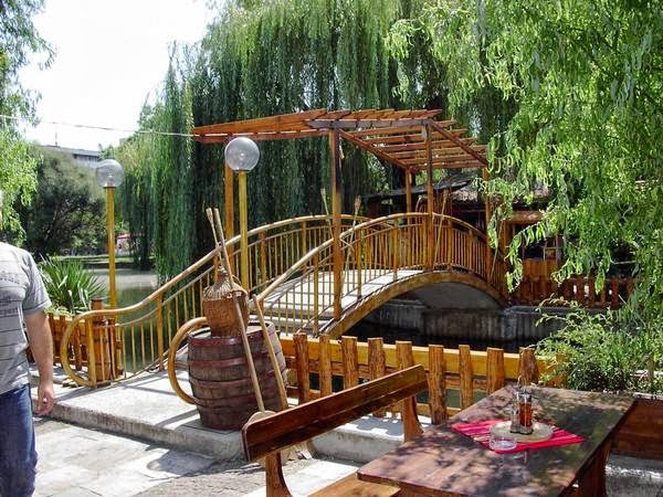 Хотел "Езерото" by null