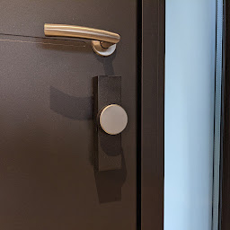 Photo n°26 de Athome Automatismes à Poisy (Magasin de stores et de rideaux)