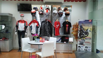 Photos of Astra Motor Kebumen