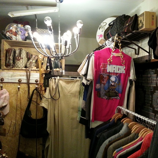 ブランド古着＆ヴィンテージセレクトショップRAINBOWFIELD