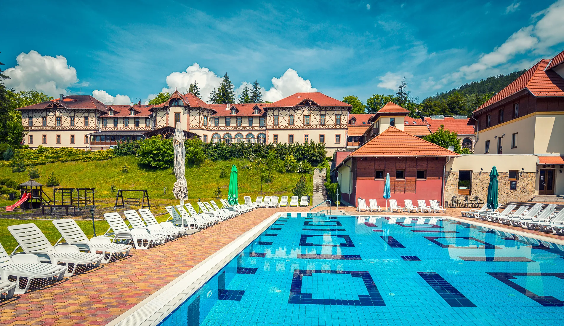 Elizabeth Park Hotel