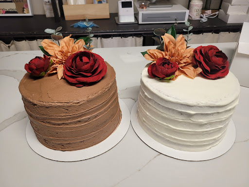 Delish*Us Cakes & Catering, LLC - Thumbnail