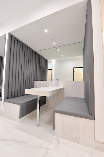 Thérapie Clinic - Bristol - Thumbnail