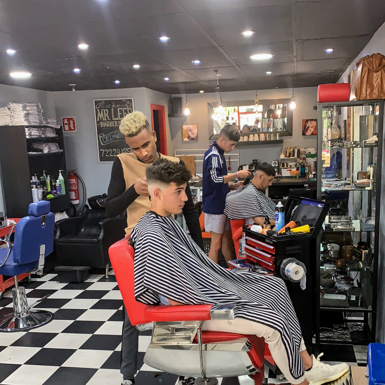 Mr. Lee's Barbershop - Barber Shop in Torrenova