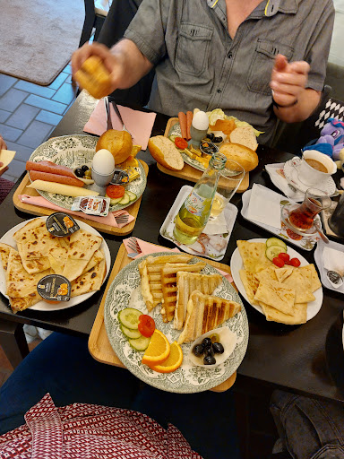 DIMEL CAFÉ LOUNGE - Thumbnail