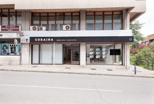 Coraina Immobiliaria i Arquitectura