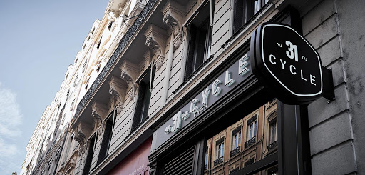 Au 31 Du Cycle