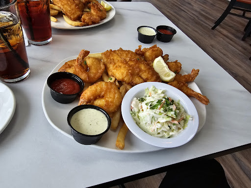 Pirates Cove Restaurant and Dock Bar - Thumbnail