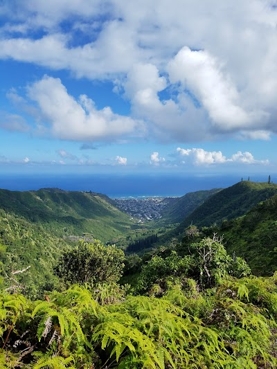 Wiliwilinui Hiking Trail