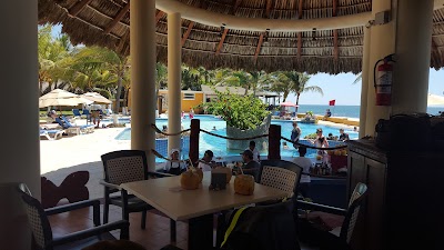 Photos of Cayman Suites