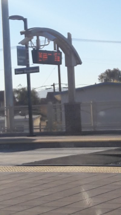 Beyer Blvd Trolley Station