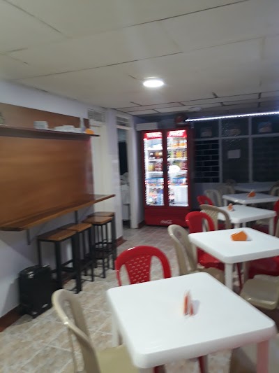 Photos of Tutto Pizzeria