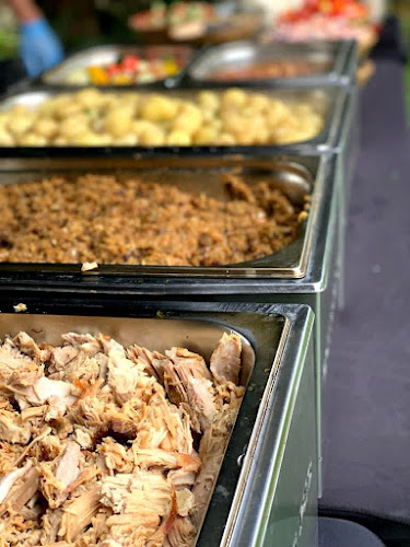 Hog Roast Leicester - Caterer