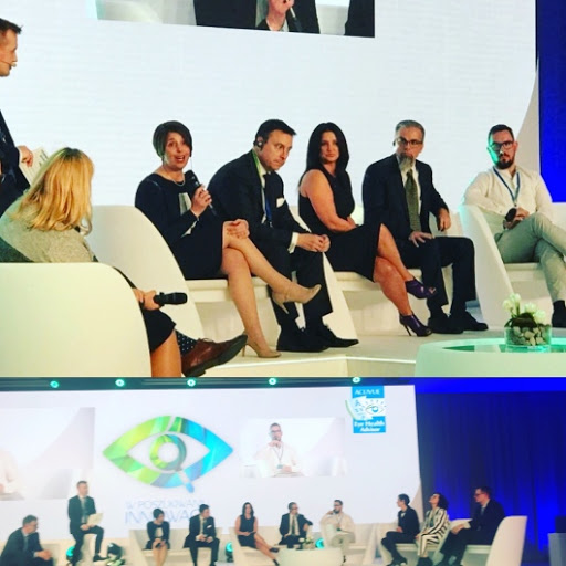 dr n. med. Piotr Woźniak, Okulista