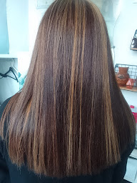 Photo n°25 de zitouni coiffure à Argenteuil (Salon de coiffure)