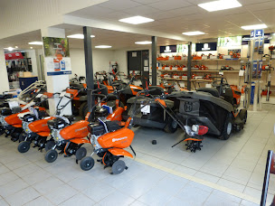 Photo n°39 de Faure Jardinage à Anneyron (Atelier de réparation de tracteurs)