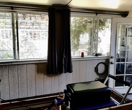 Pilates with E - Visual