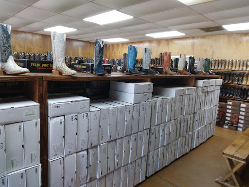 TEXAS BOOT RANCH #3 - Visual
