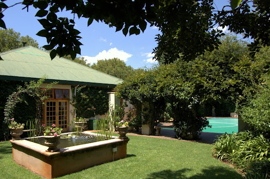 Village Green Guest House by null