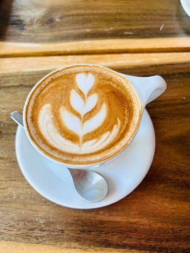 Lluvia Deli Bar & Artefacto - Thumbnail