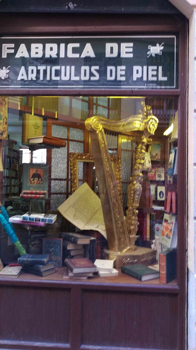 Libreria "La Guarida de las Maravillas"