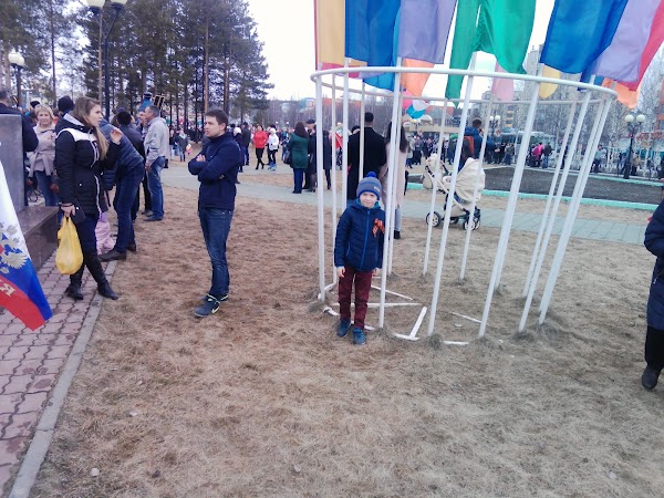 Спортмастер нягань. Нягань Плаза Спортмастер. Спортмастер город Нягань. Спортмастер Нягань Оазис Плаза.