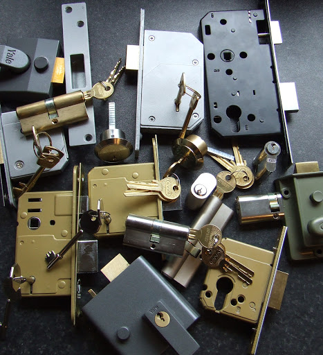 Locks2u Locksmiths - Visual