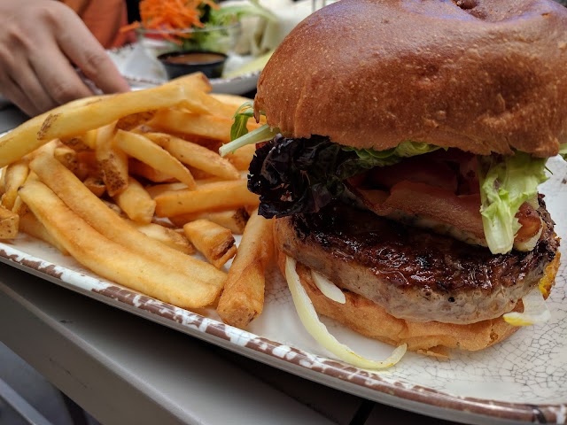 Longhorn Saloon & Grill