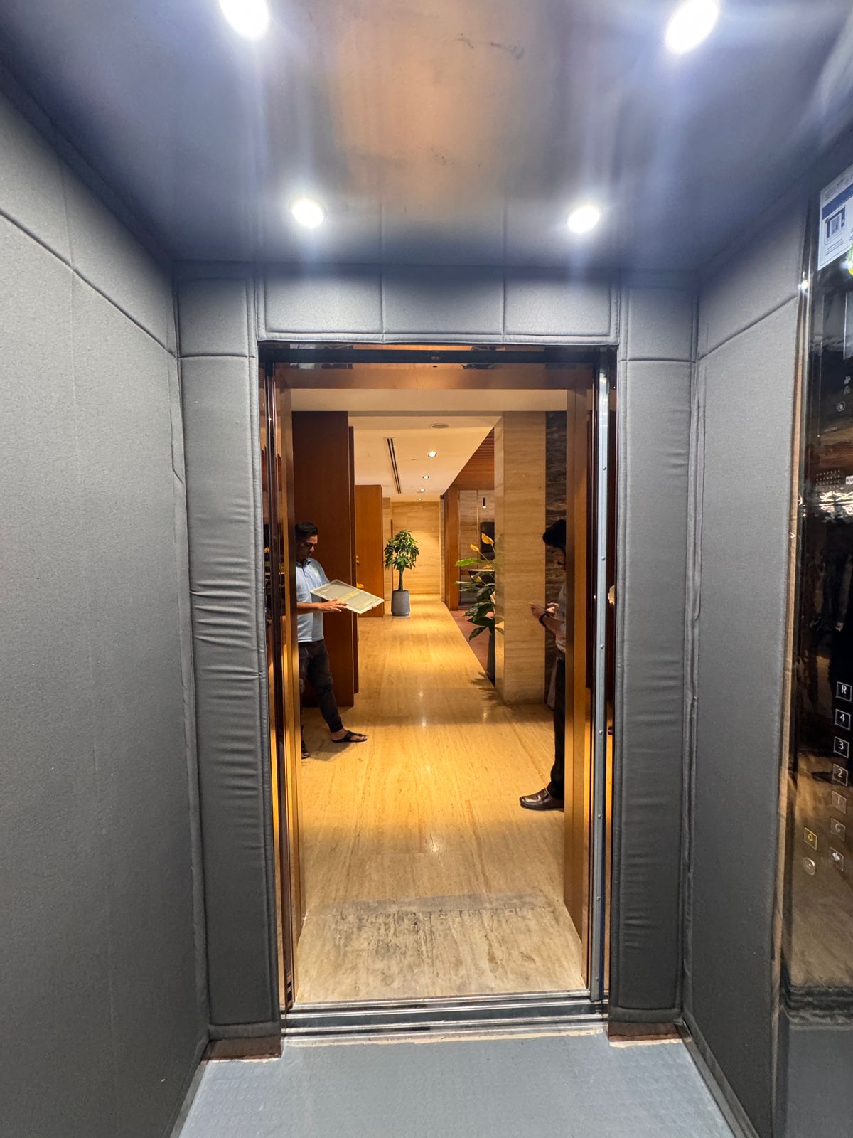 Liwara Curtains and Furniture Upholstery - صورة 2