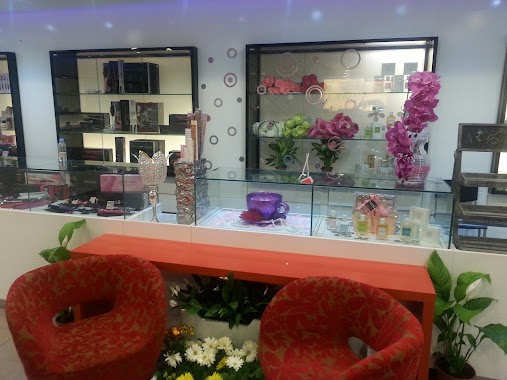 Chiffon Salon (beauty center), Author: Hshn Bssh