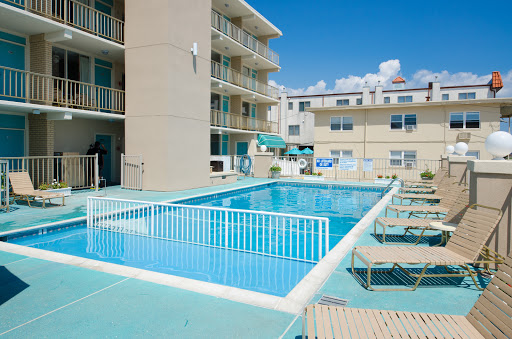 Aquarius Oceanfront Inn