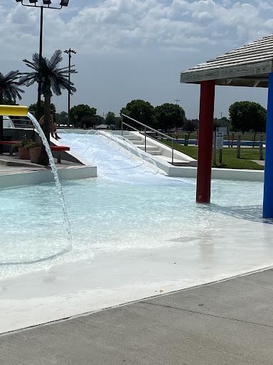 Island Oasis Water Park - Thumbnail