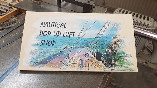 Pop up gift shop - Thumbnail