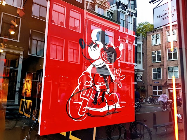 the Public House of Art