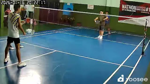สนามแบดมินตันหน้าทอน Nathon Badminton