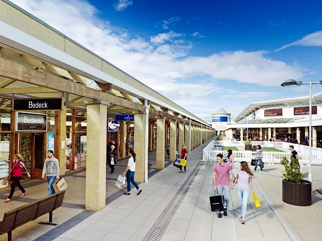 Lakeside Village Outlet Shopping