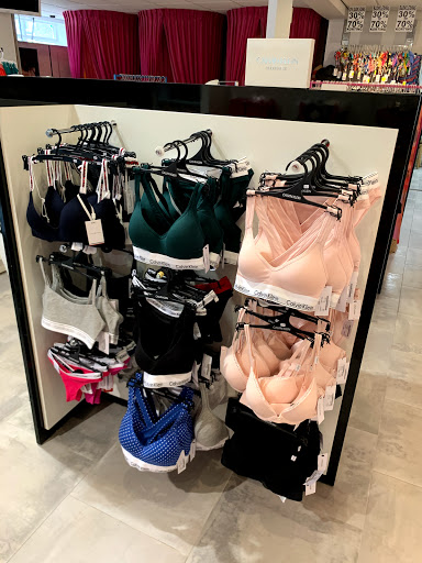 Meurcy's Lingerie Gallery - Netherlands
