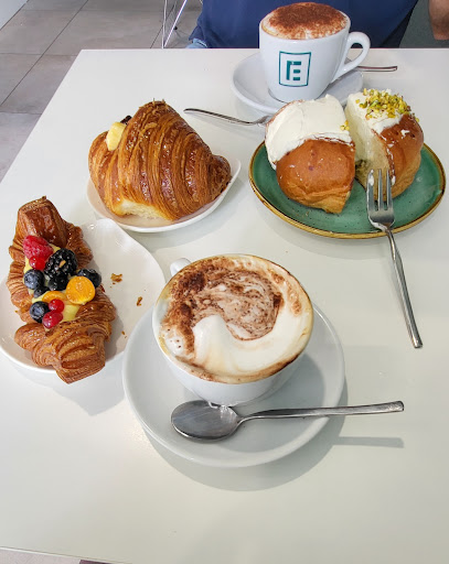 Estasi Pasticceria Gallery - Italy