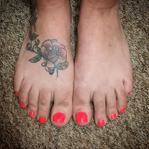 Glitz and Glow, Spray Tanning and Beauty