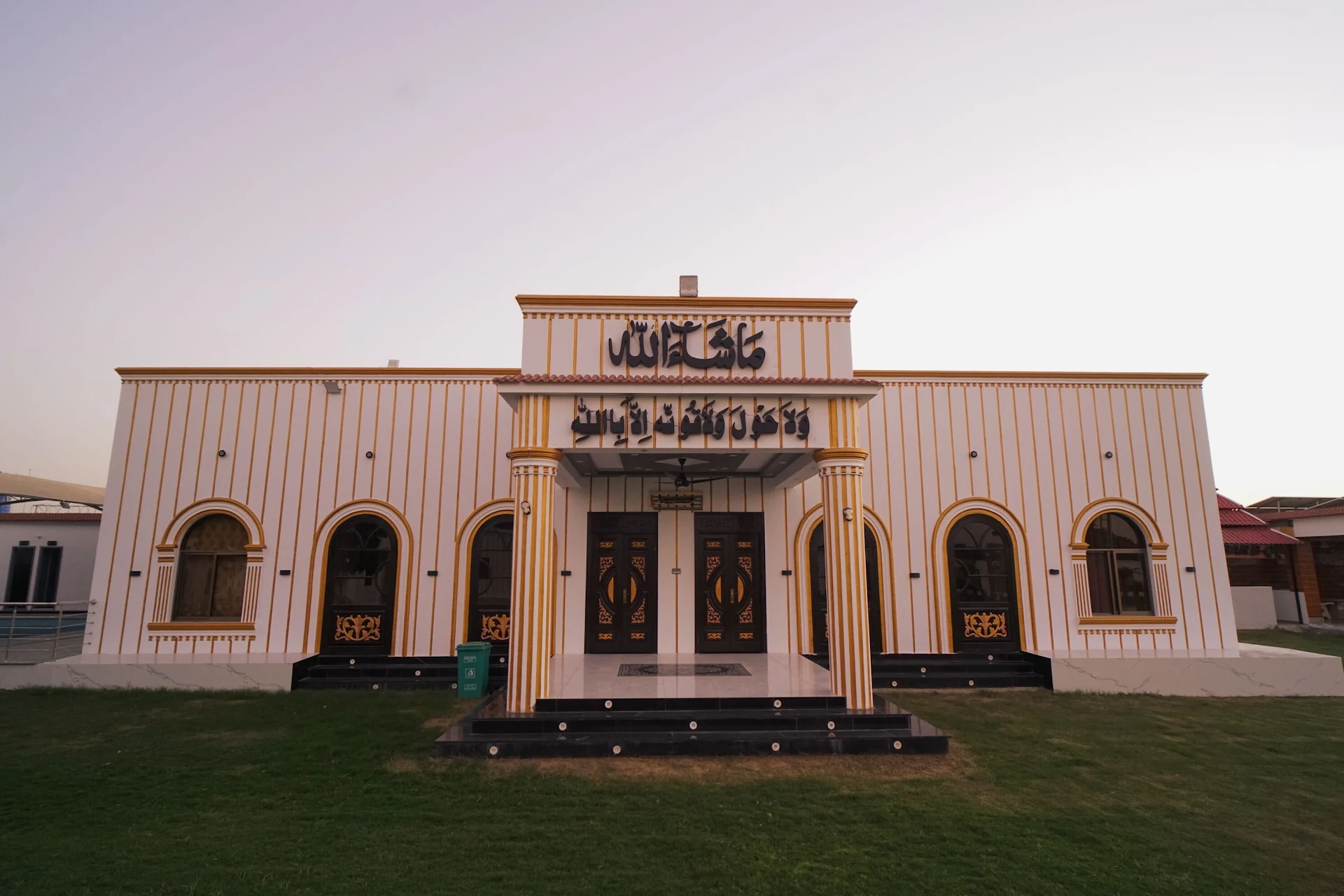 Al razzaq farmhouse & cattle
