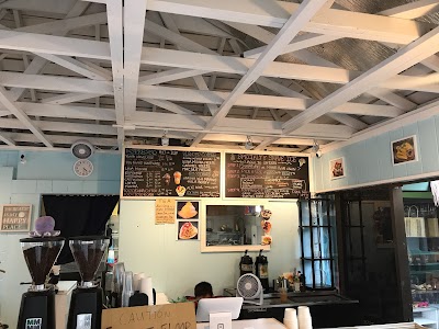 Kona Wave Cafe