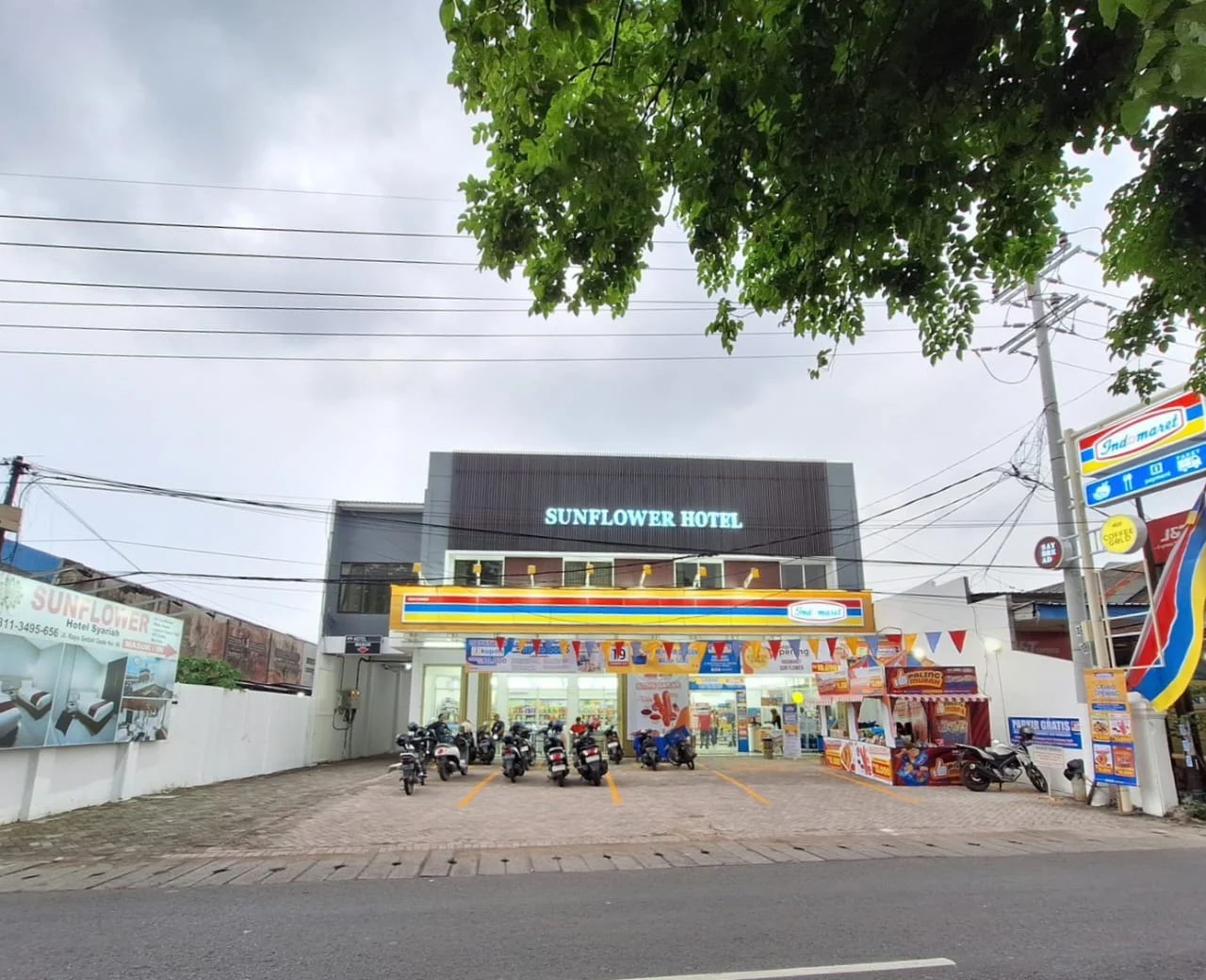 Hotel Sunflower Syariah near Juanda