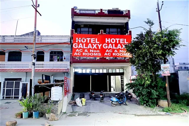 OYO Hotel Galaxy