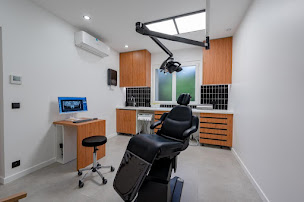 Photo n°2 de Dr Diogo ESTEVES à Pontault-Combault (Dentiste)