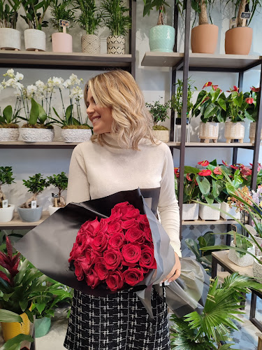 Opinii despre Δεμερτζίδης Studio Ανθοδετικής Τέχνης în Κατερίνη - Ανθοπωλείο