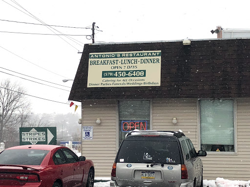 Antonio's Breakfast World restaurant
