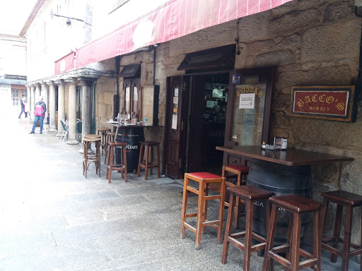 Bacco's - Visual