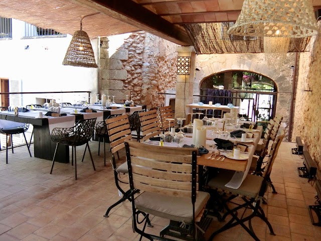 LIVINGDREAMS Mallorca Custom made furniture and Restaurant 19