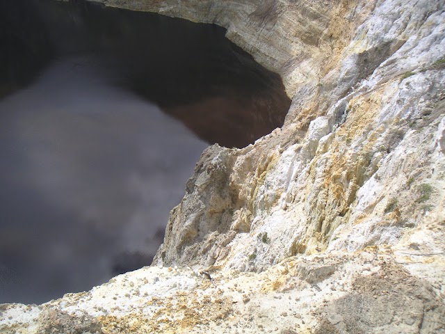 Kelimutu Lake